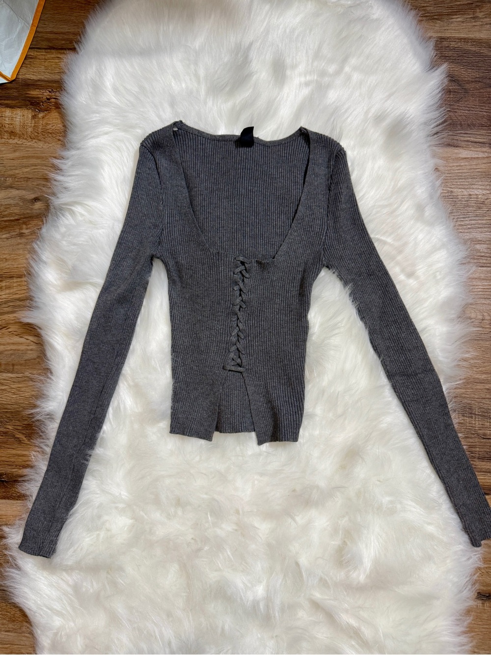 Windsor Gray Ribbed Lace-Up Long Sleeve Top XS - Picture 1 of 3